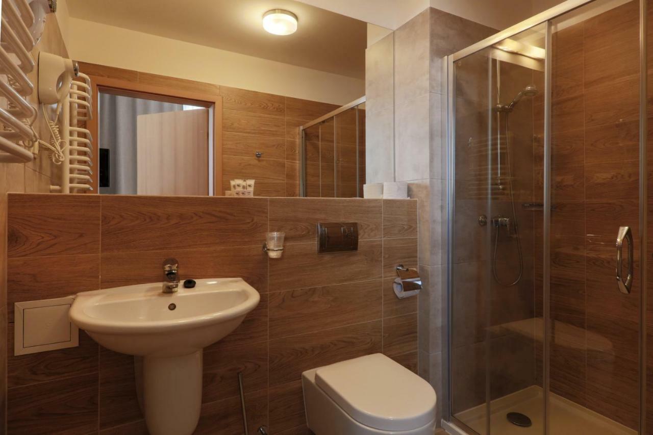 Hotel *** Nat Krynica-Zdrój Kültér fotó